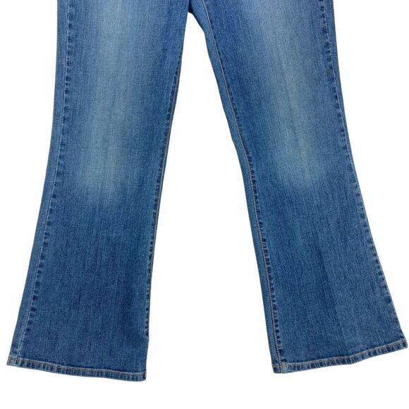 Calvin Klein Flare Leg Jeans 12 Blue Medium Wash Stretch Business Casual Denim - Picture 5 of 16